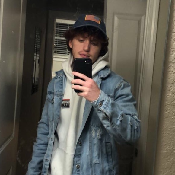 Meet your Posher, Aaron - Picture 1 of 1